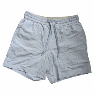 Mens Lululemon Bowline shorts size medium powder, blue